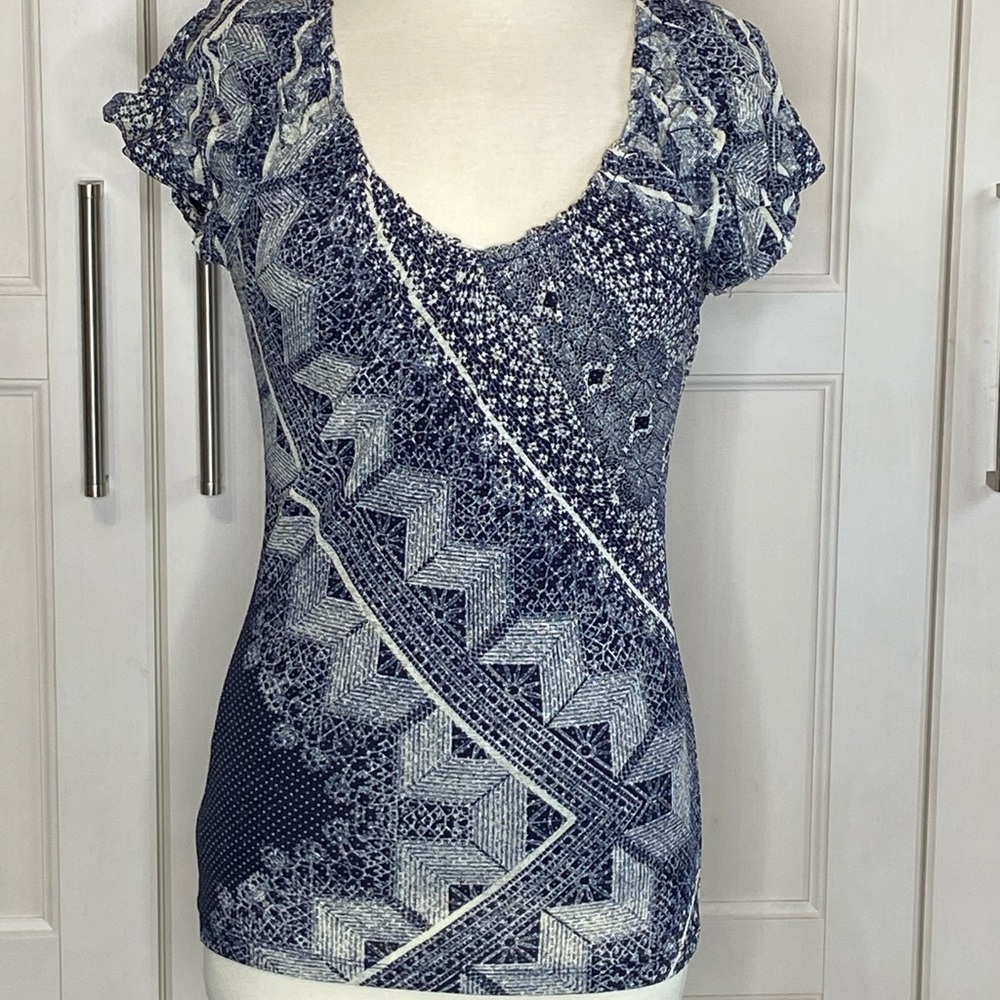 Anthropologie Deletta Navy White Top sz Sm - Picture 2 of 8